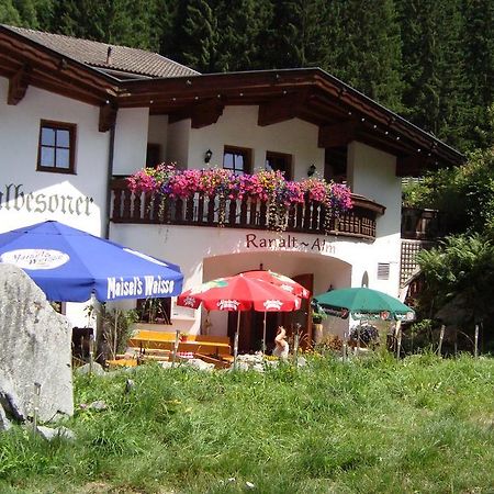 Апартаменты Gasthaus Falbesoner Гшниц Экстерьер фото