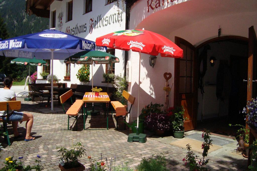 Апартаменты Gasthaus Falbesoner Гшниц Экстерьер фото